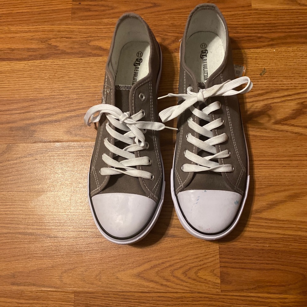 OT Revolution Mens Gray Shoes Size 11  CANVAS SNEAKER SKATER CASUAL WALKING
